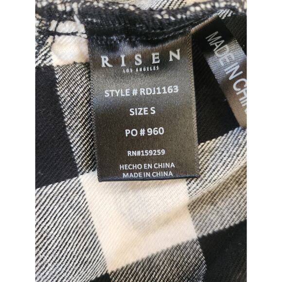 RISEN Los Angeles buffalo plaid long sleeve button-up size small - Picture 7 of 8